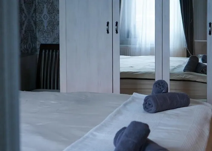 Pirin Elegance By Gondola Lift 公寓